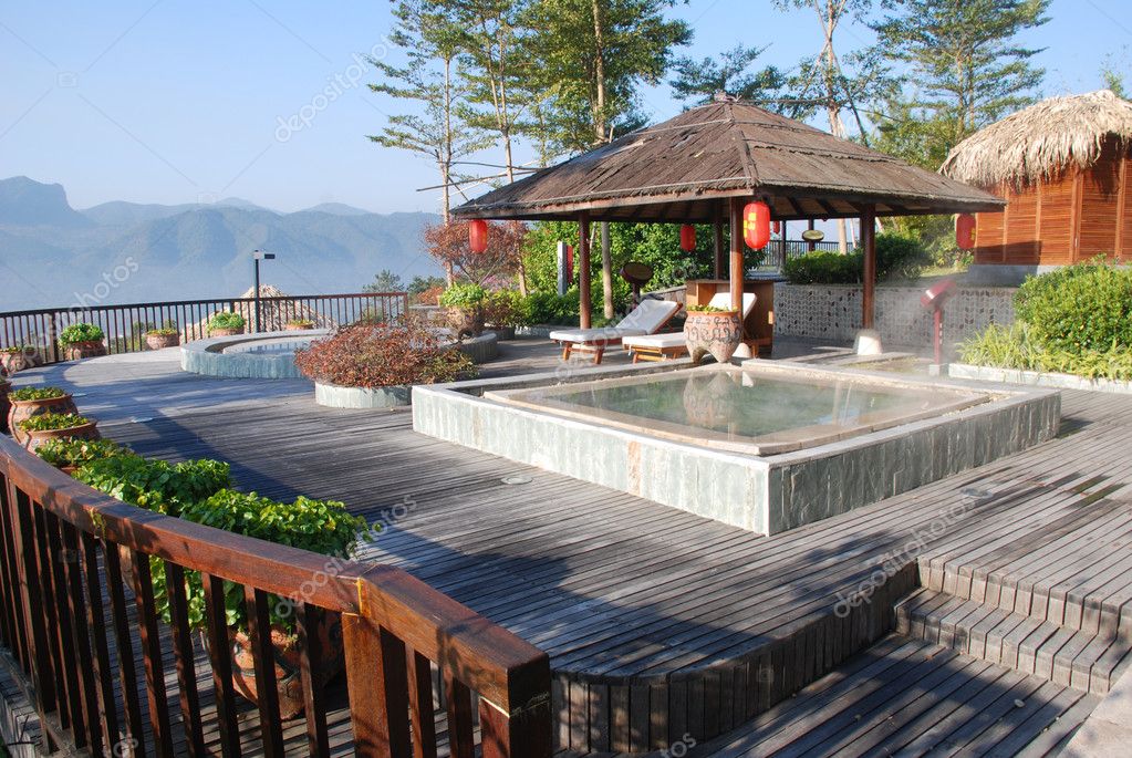 Chalet-style mountain hotel with spa in the Bernese Oberland